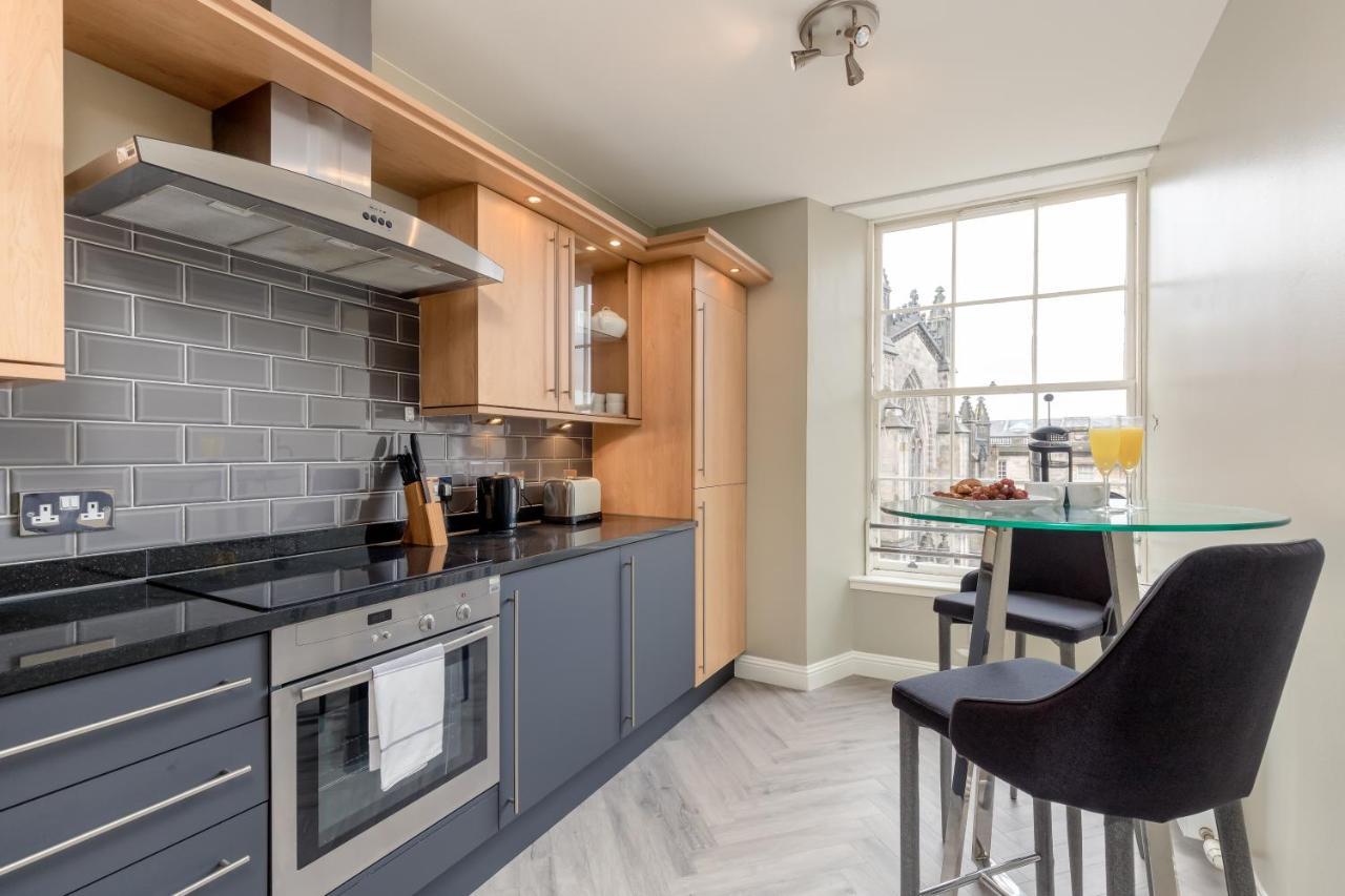 Royal Mile Apartments By Joivy Edinburgh Exterior photo