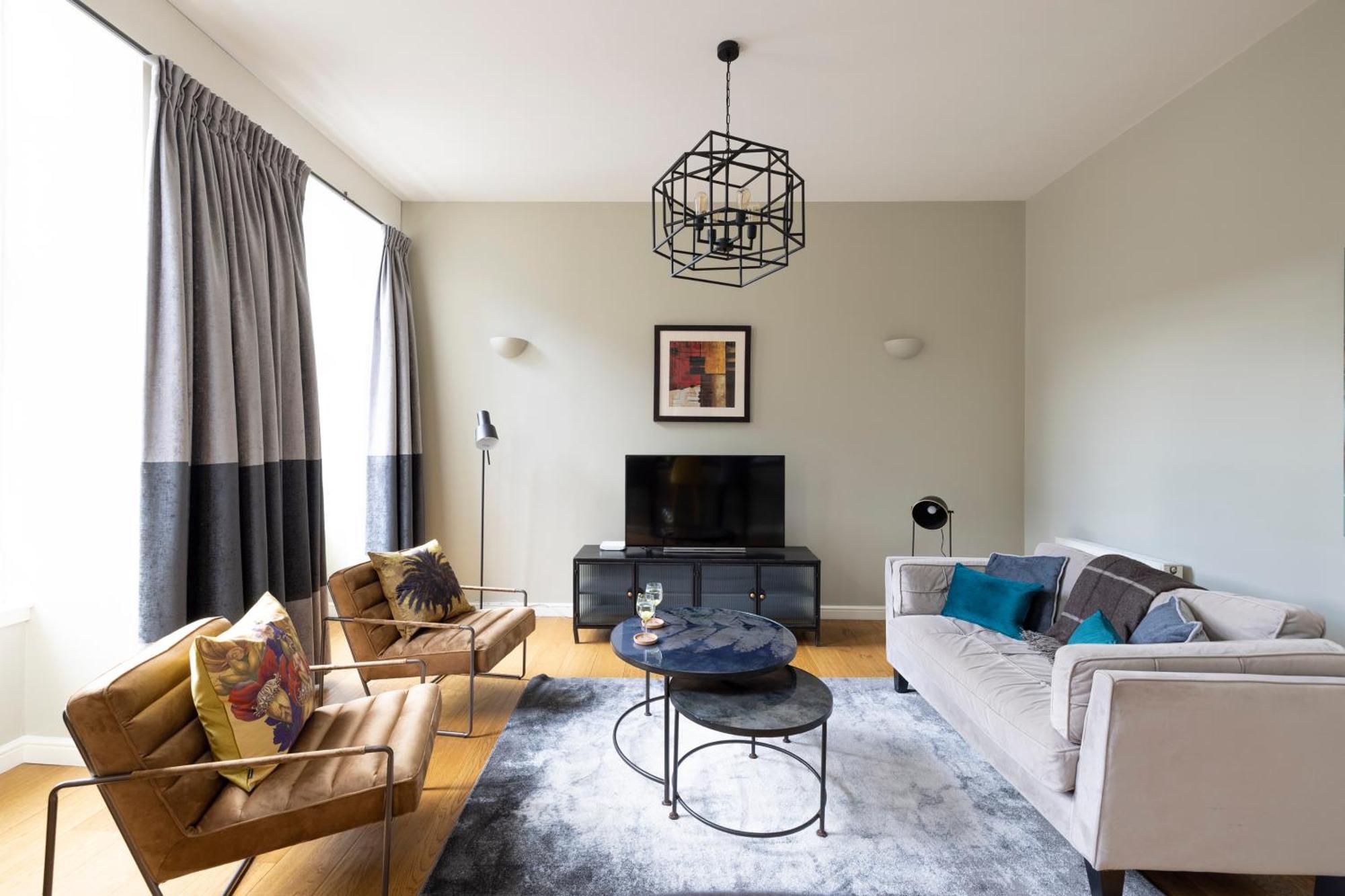 Royal Mile Apartments By Joivy Edinburgh Exterior photo